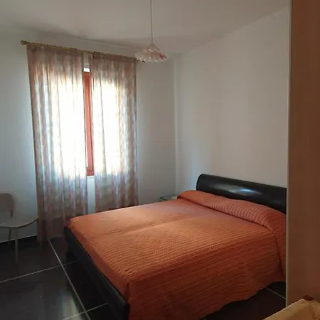 Casa Lino & Paolina, 85m2 Apartment, 4 Guests * Varazze